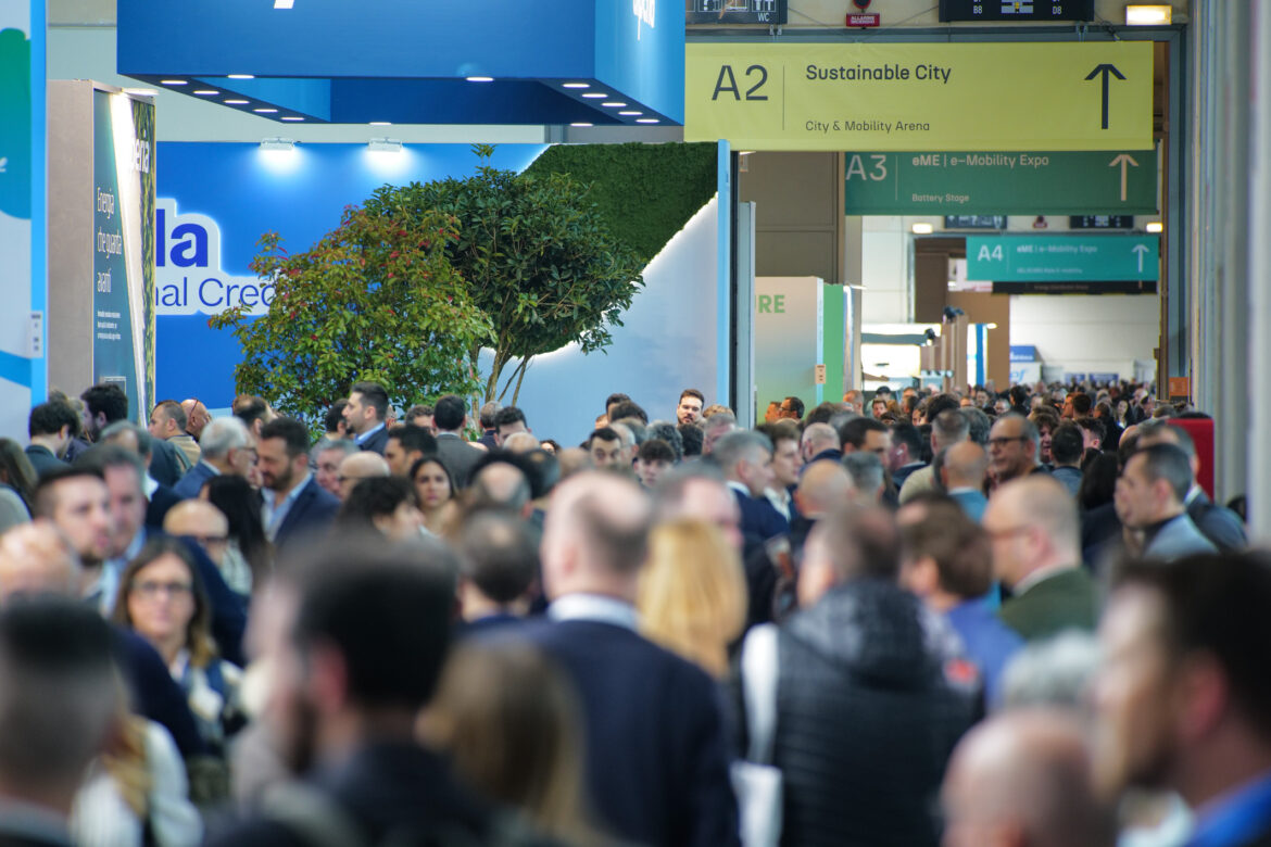 SolareB2B: nel numero di aprile un reportage su KEY 2026