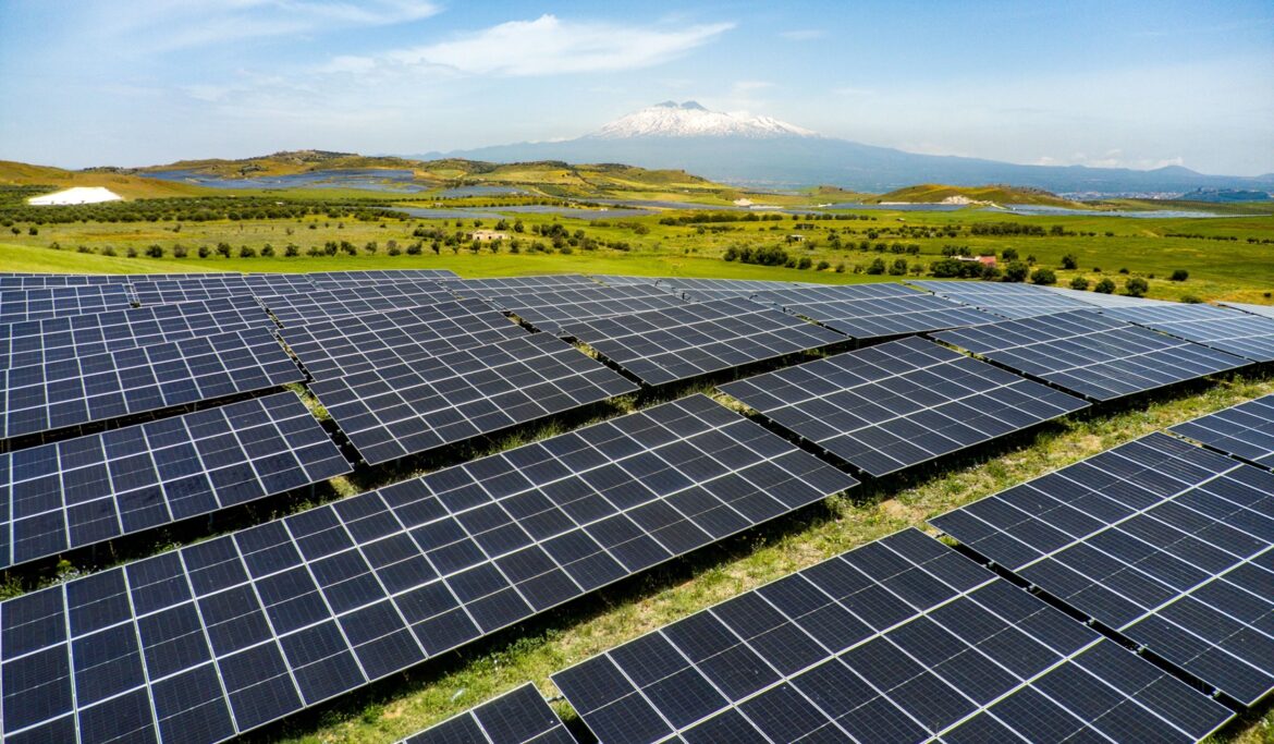 Iberdrola inaugura in Sicilia l'impianto FV Fenix da 243 MWp